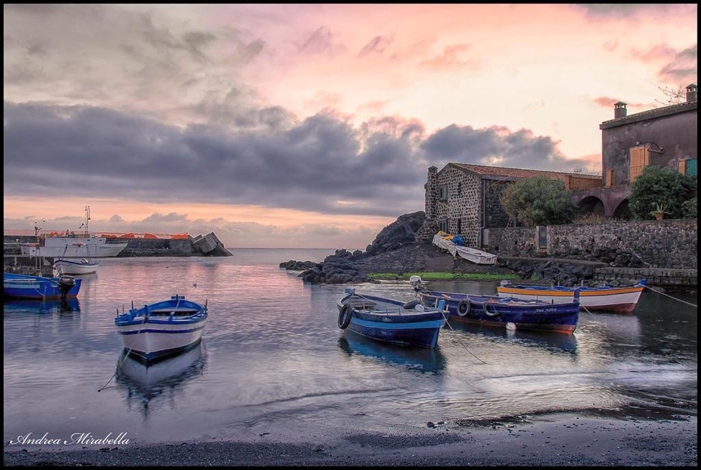 B&B Acireale - Il Cavalluccio Marino Fronte Mare Exterior photo